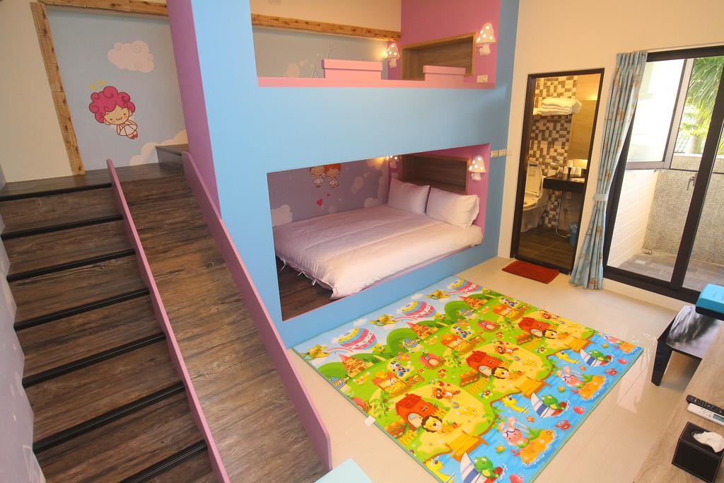 Childlike Innocence Homestay Hualien Eksteriør billede